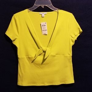 Bar III Ribbed Tie Front Short Sleeve Top Flattering V-Neckline Eye-Catching